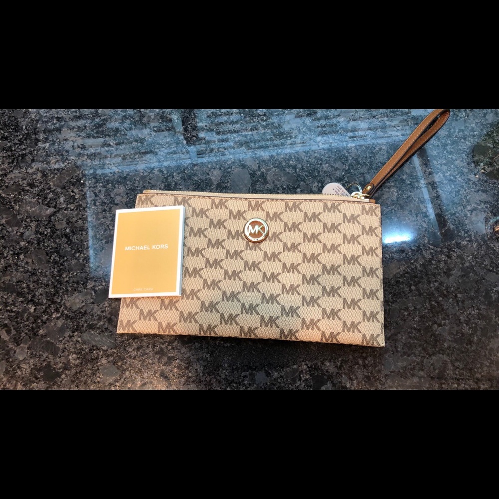 Michael Kors medium leather pouch